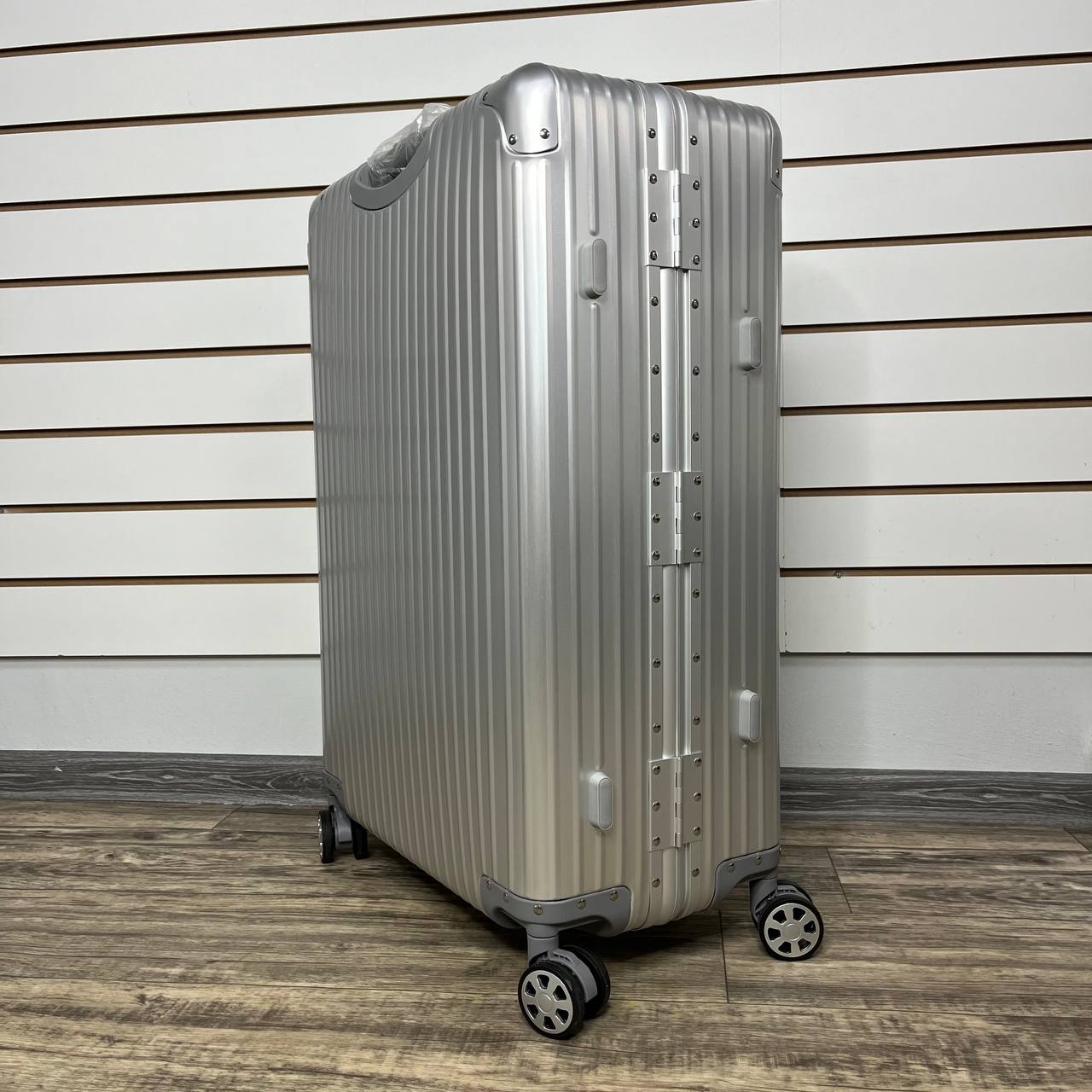 Чемодан алюминиевый L-XL - Серебро