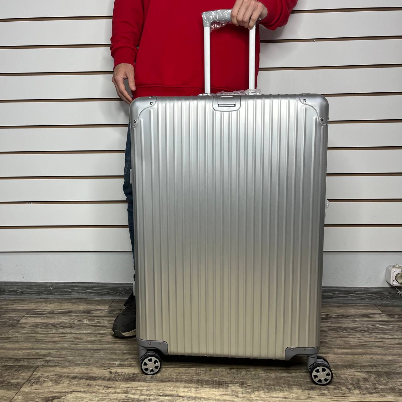 Чемодан алюминиевый L-XL - Серебро