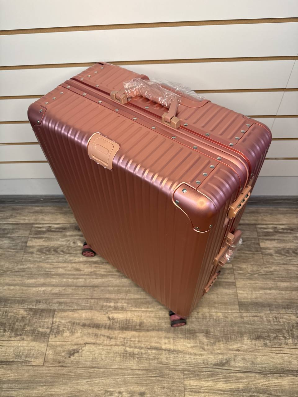 Чемодан алюминиевый L-XL - Розовое золото