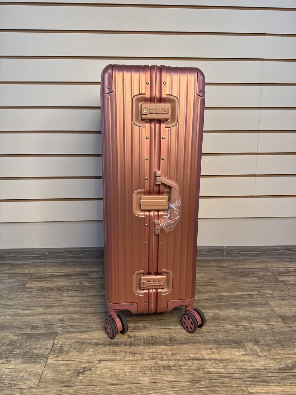 Чемодан алюминиевый L-XL - Розовое золото