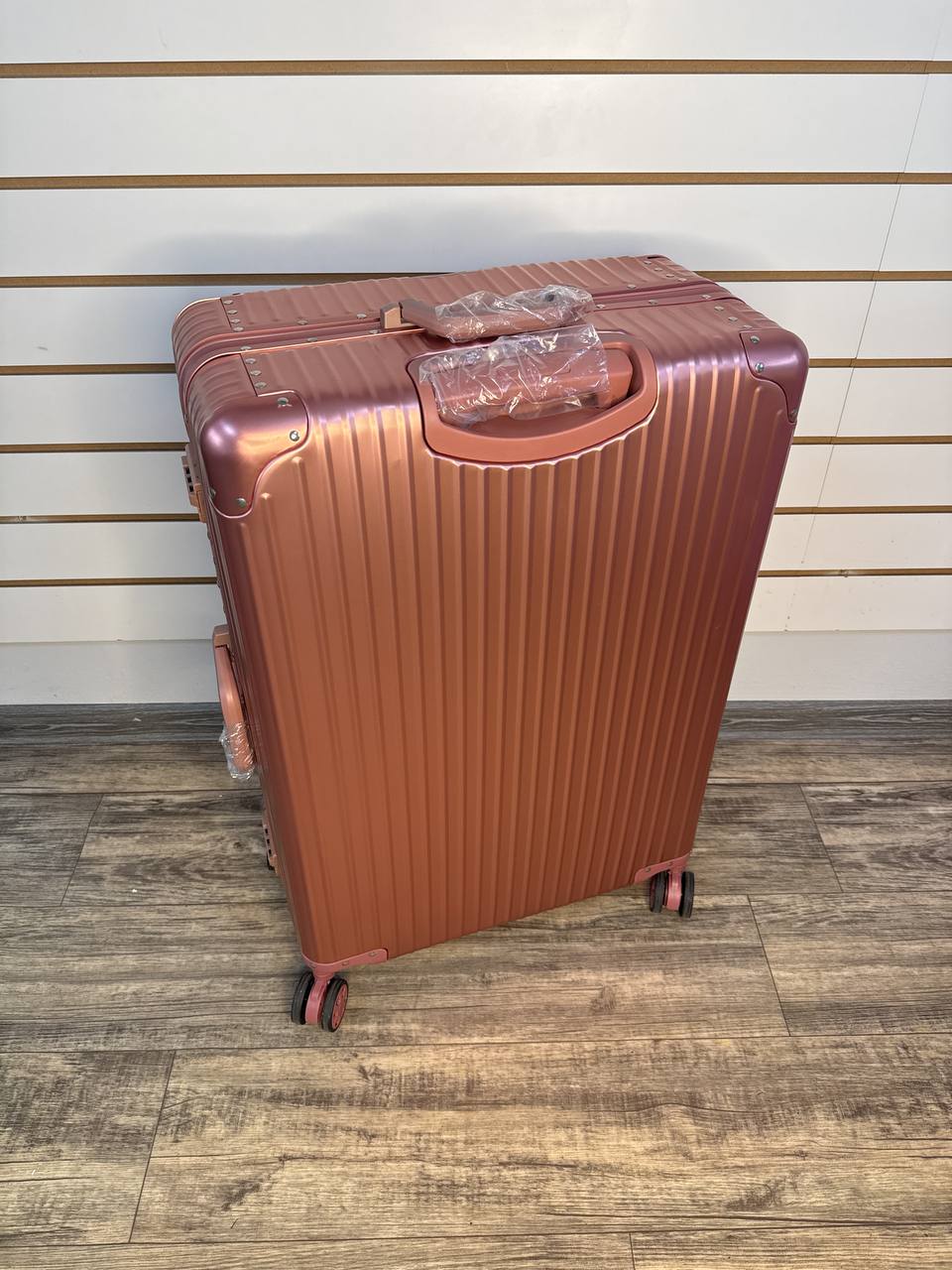 Чемодан алюминиевый L-XL - Розовое золото