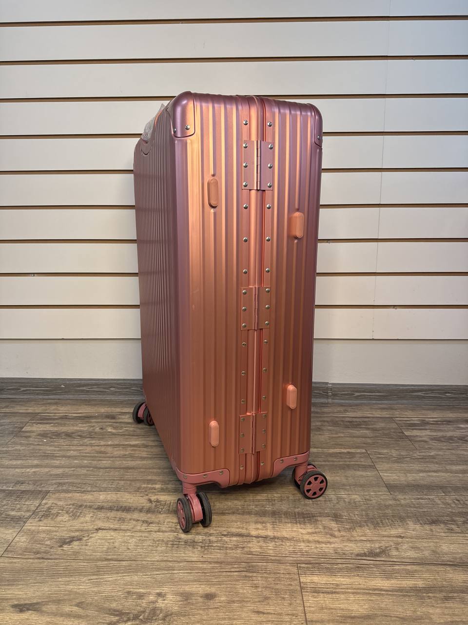 Чемодан алюминиевый L-XL - Розовое золото