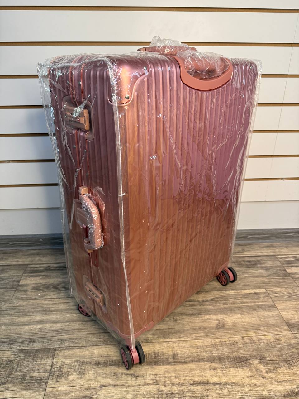 Чемодан алюминиевый L-XL - Розовое золото