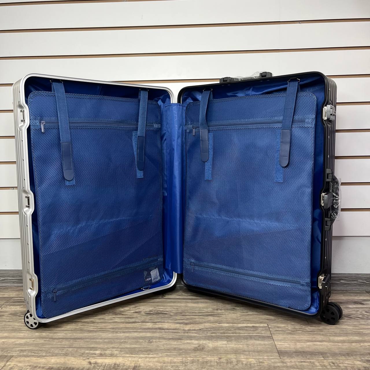 Чемодан алюминиевый L-XL Чёрный/Серебро