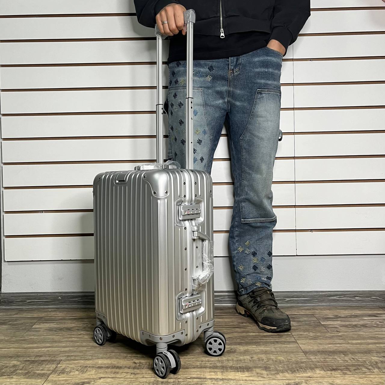 Чемодан алюминиевый S - Серебро