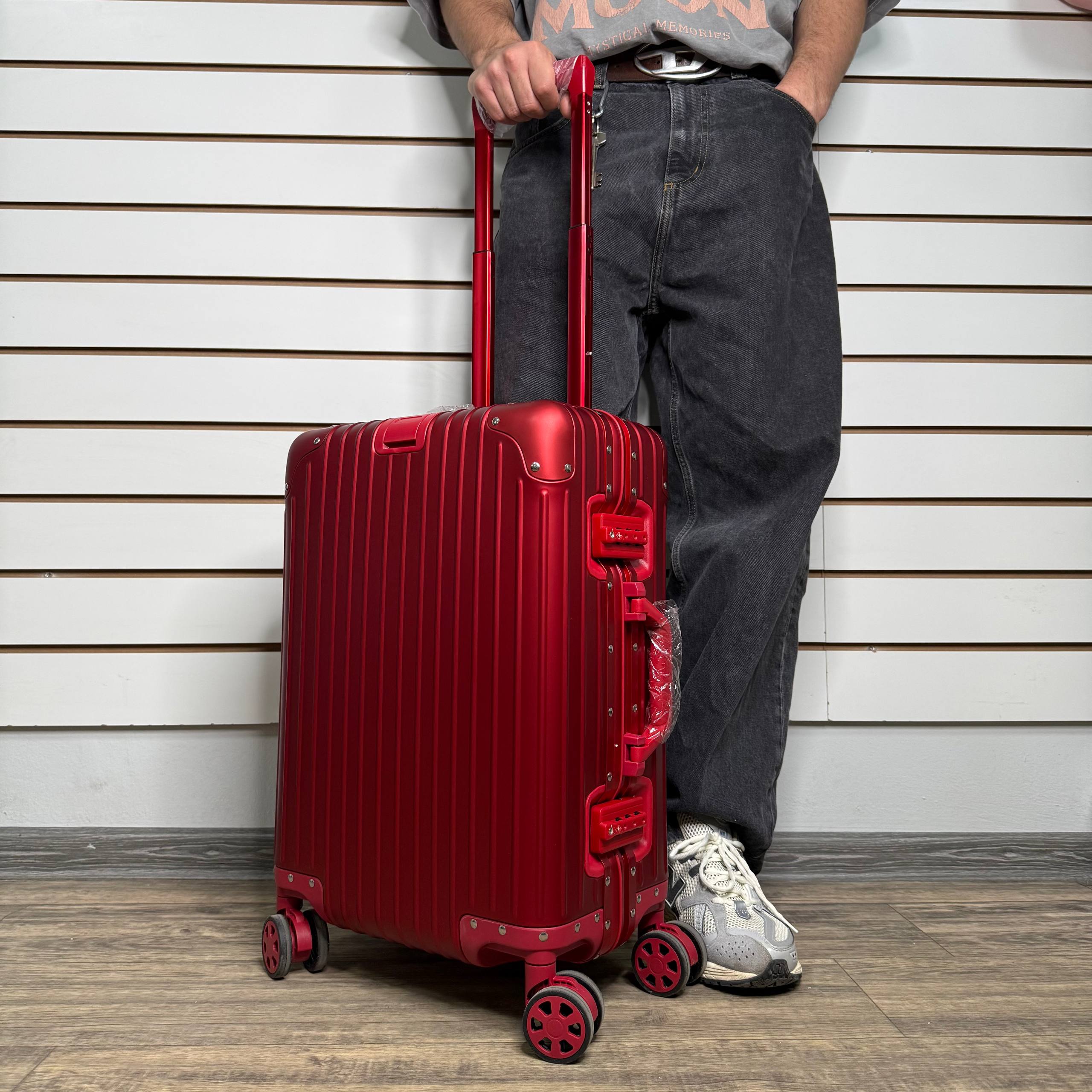 Чемодан алюминиевый S - Красный