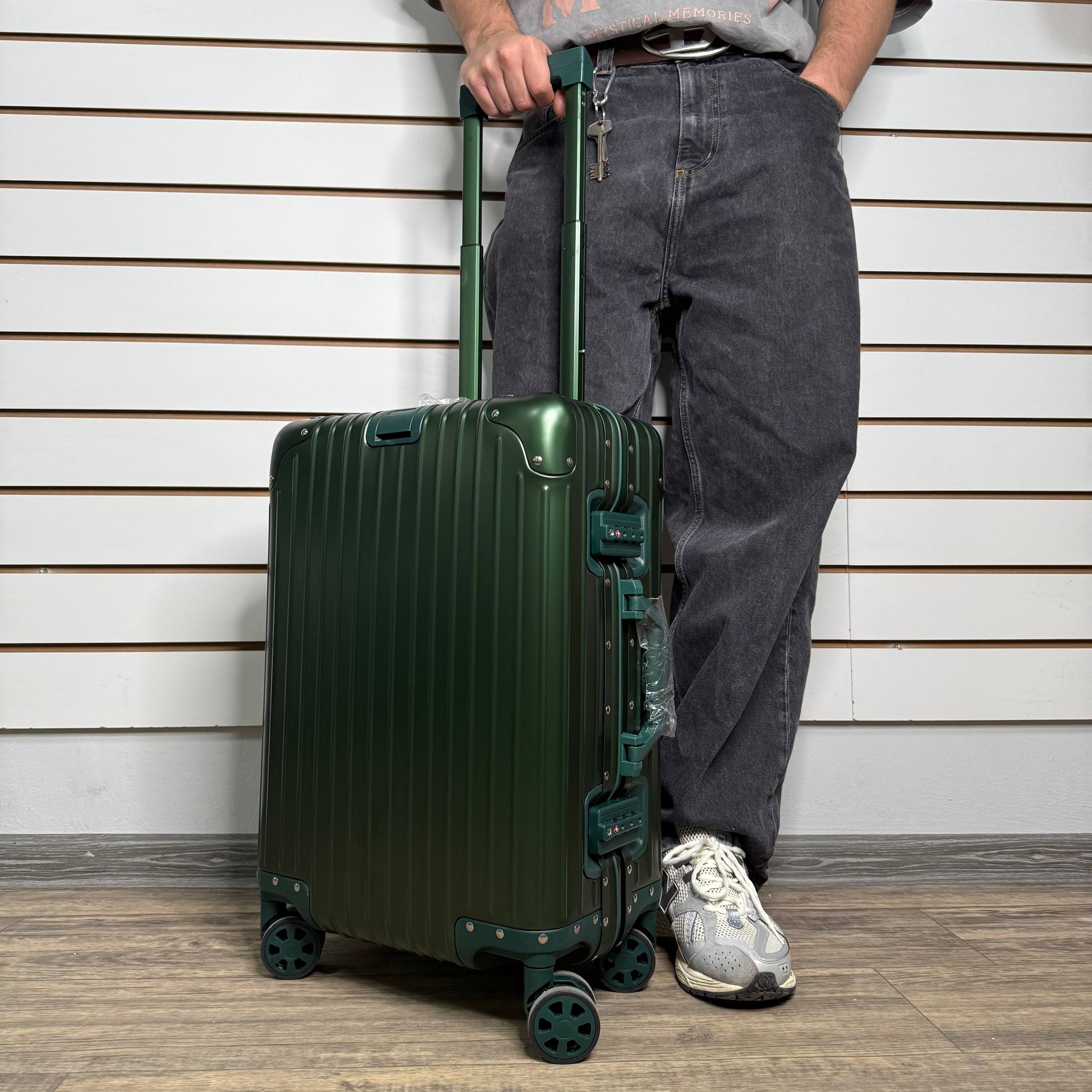 Чемодан алюминиевый S - Зелёный