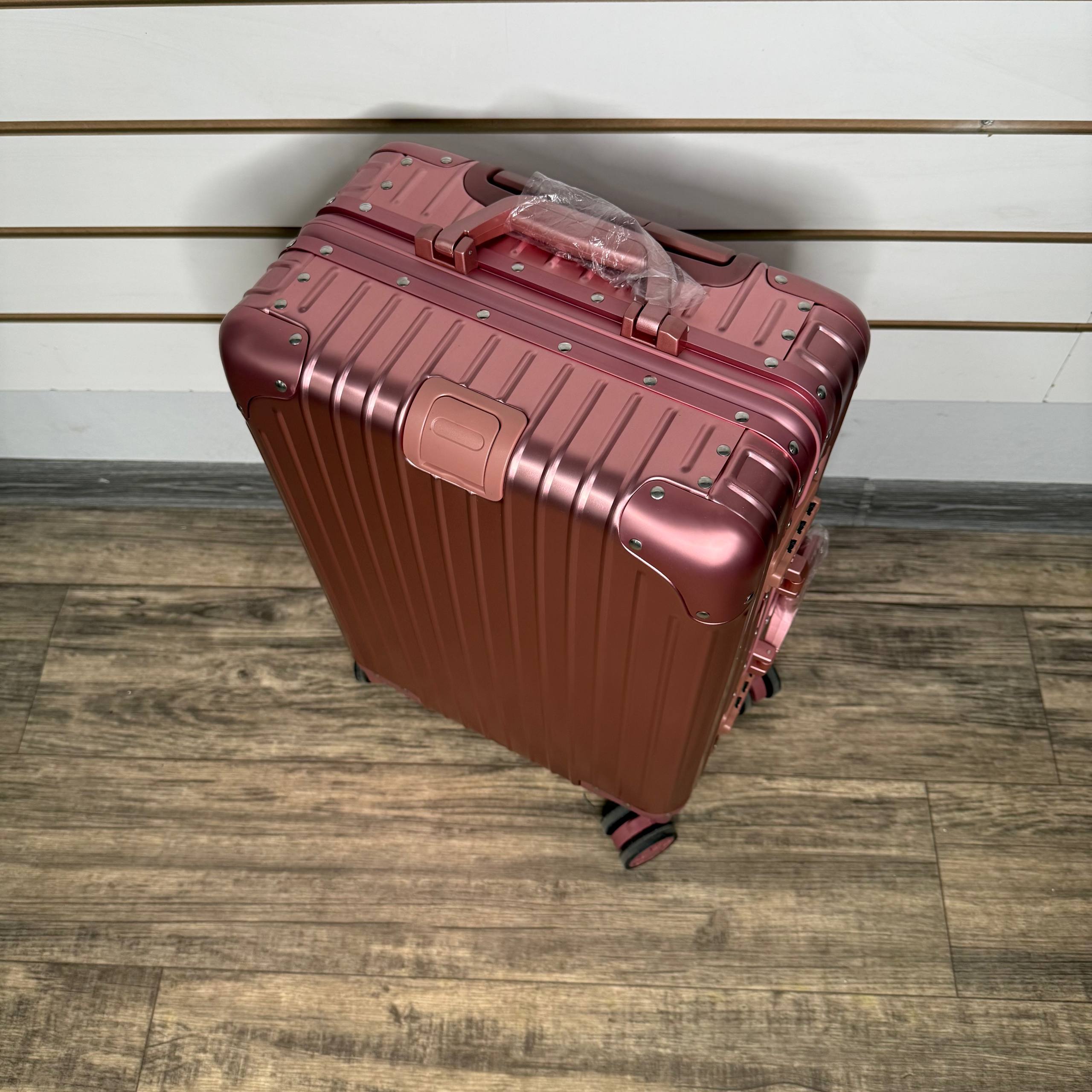 Чемодан алюминиевый S - Розовое золото