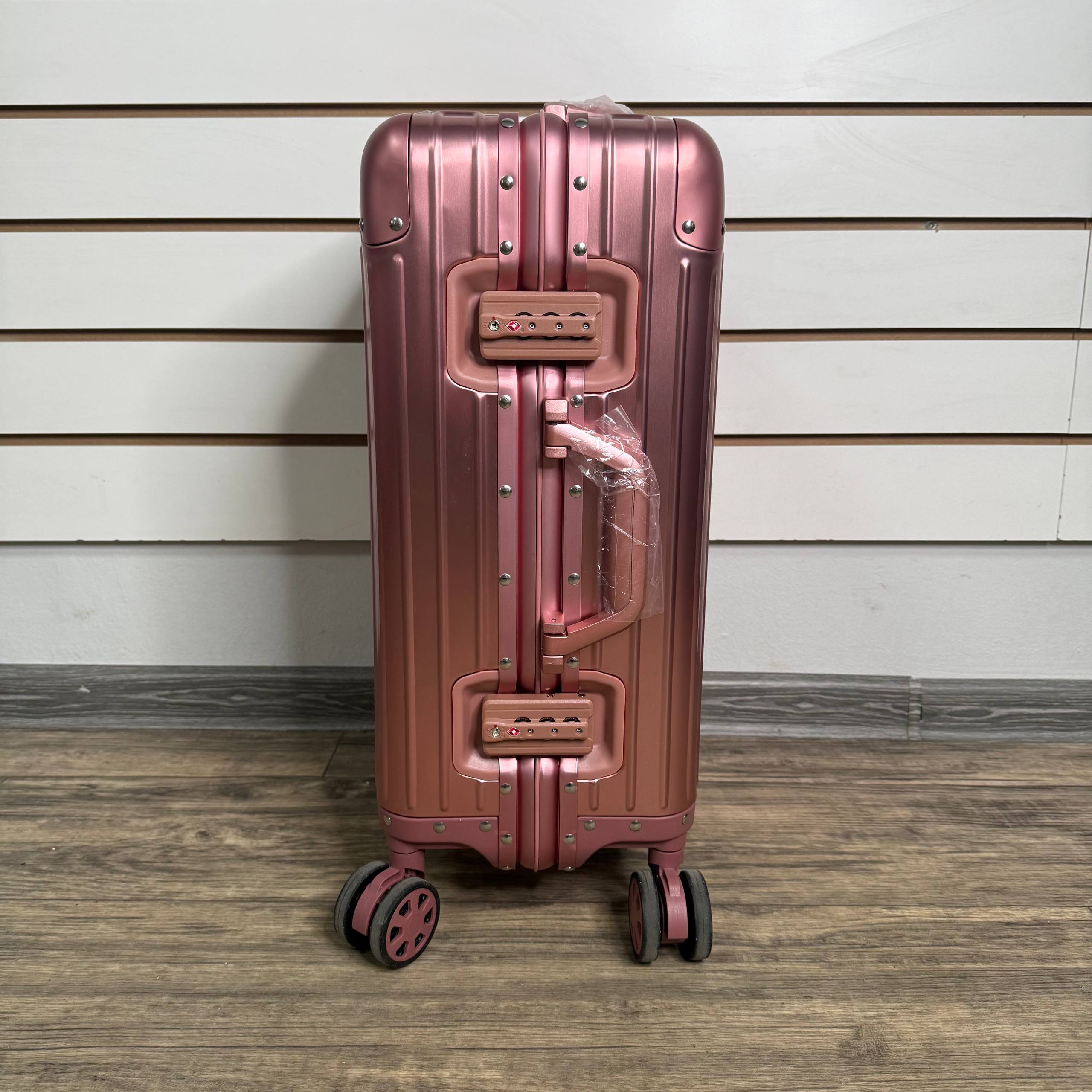 Чемодан алюминиевый S - Розовое золото