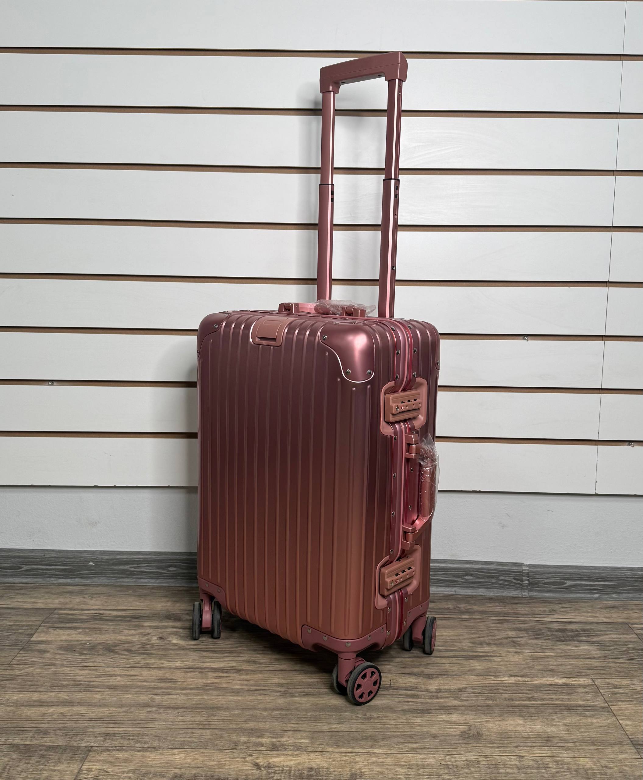 Чемодан алюминиевый S - Розовое золото