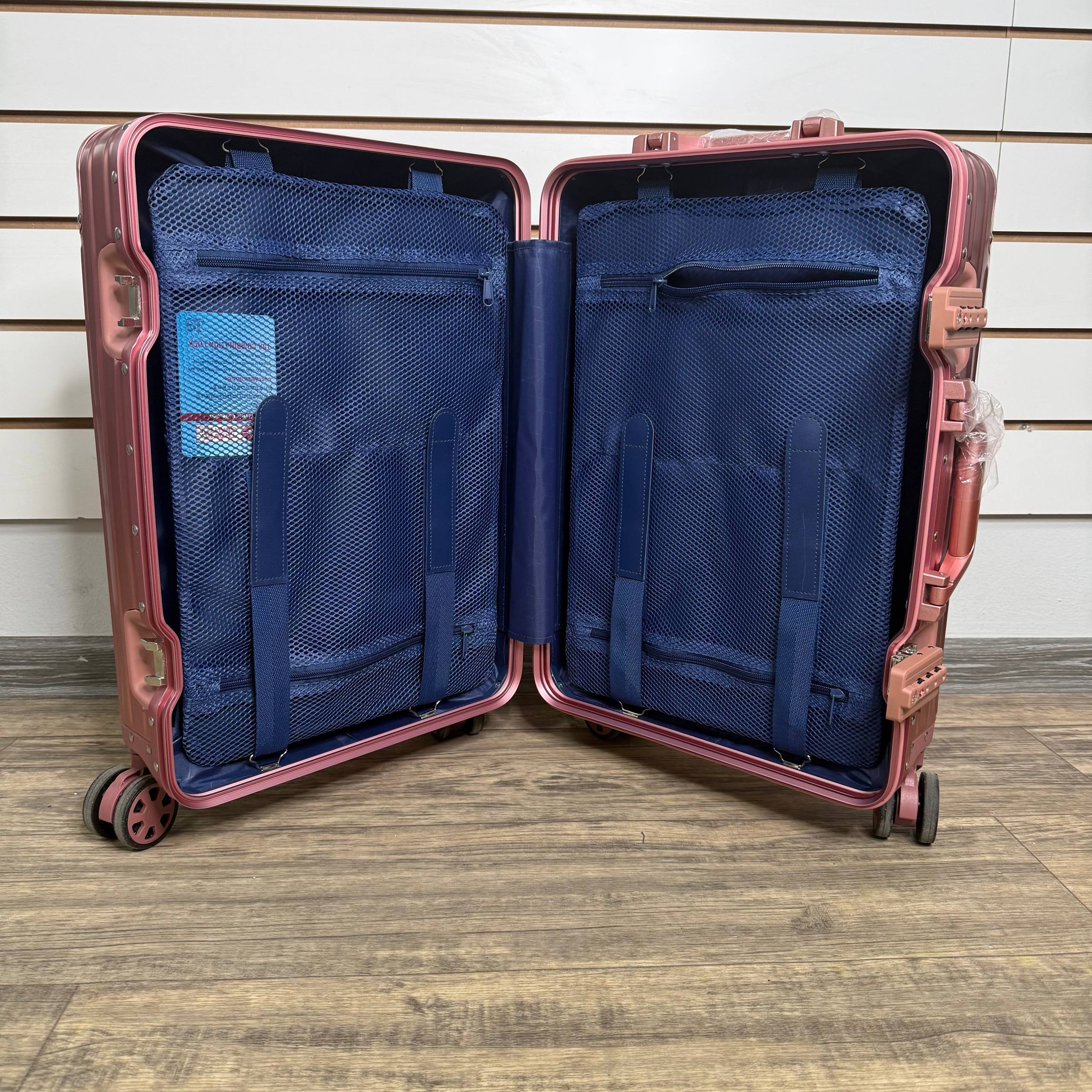 Чемодан алюминиевый S - Розовое золото