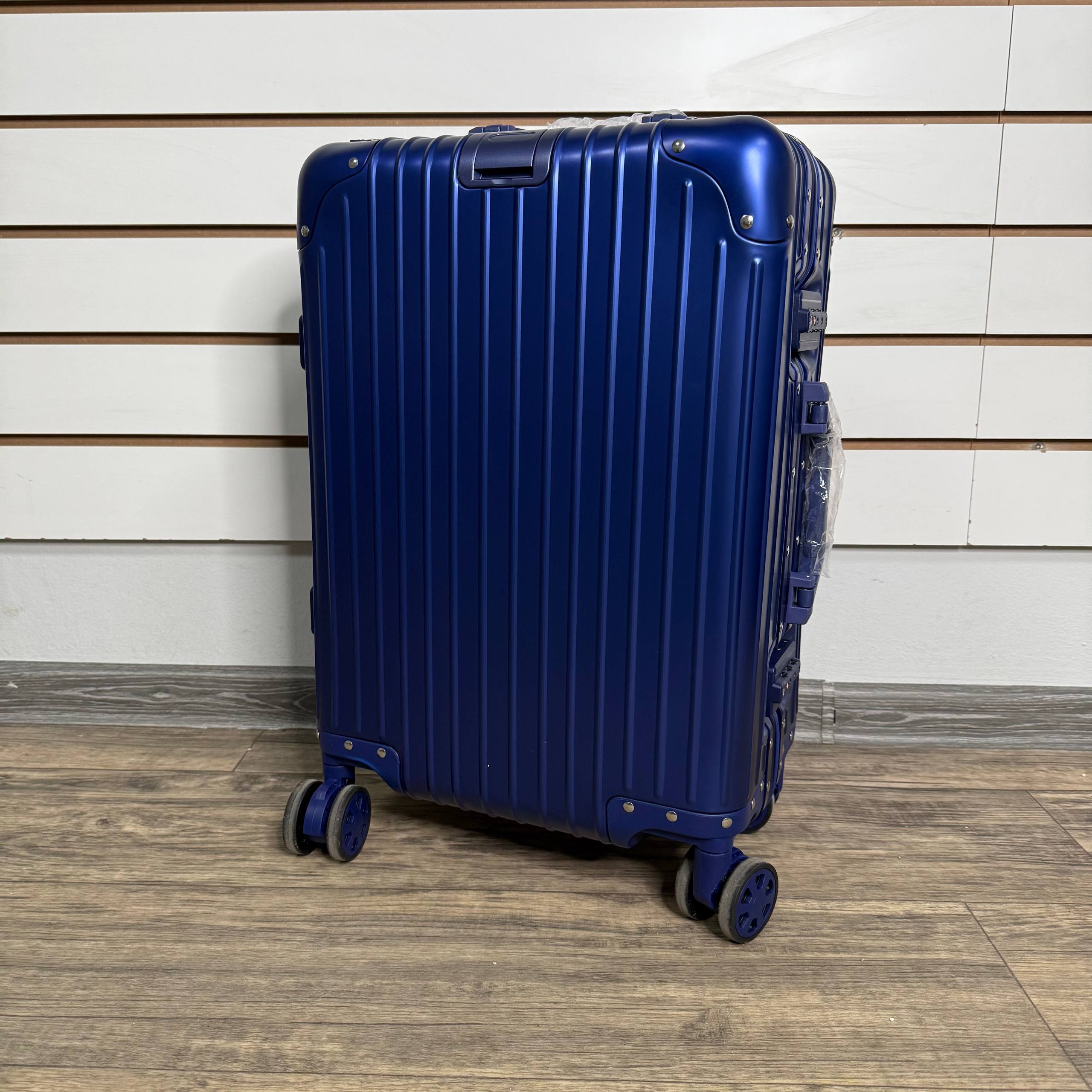 Чемодан алюминиевый S - Синий