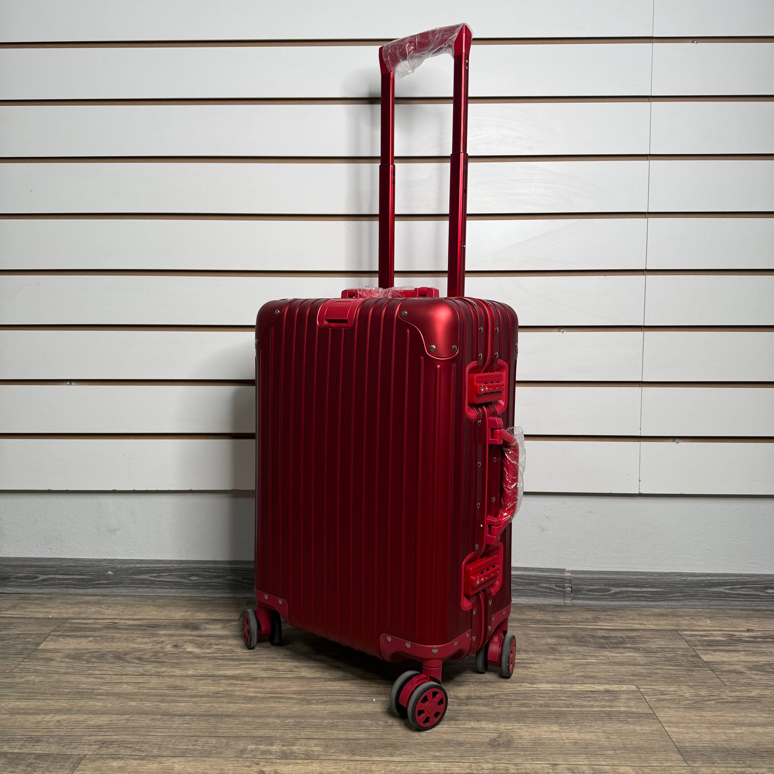 Чемодан алюминиевый S - Красный