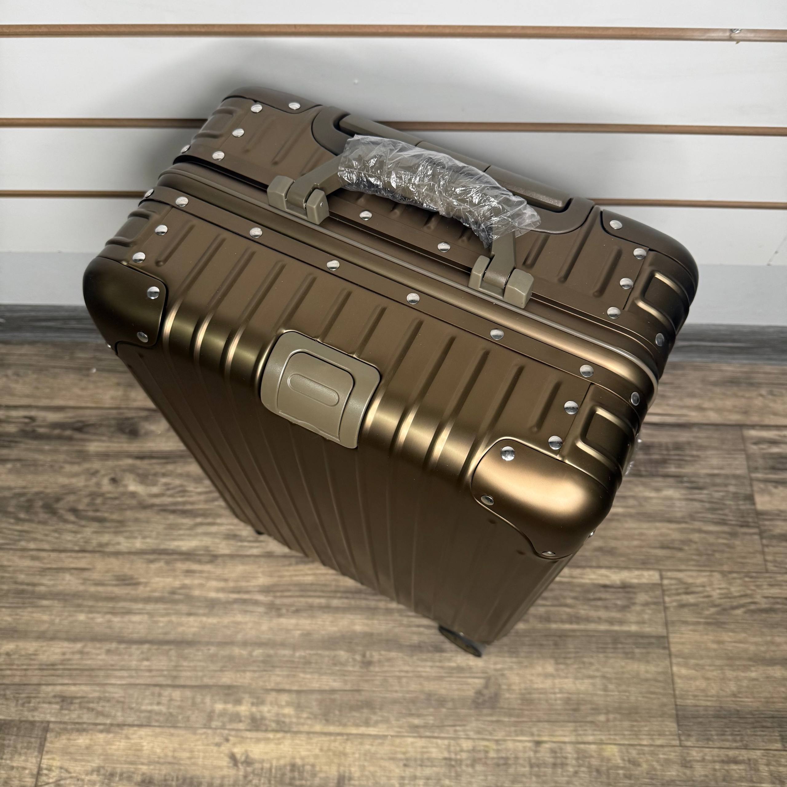 Чемодан алюминиевый S - Бронзовый