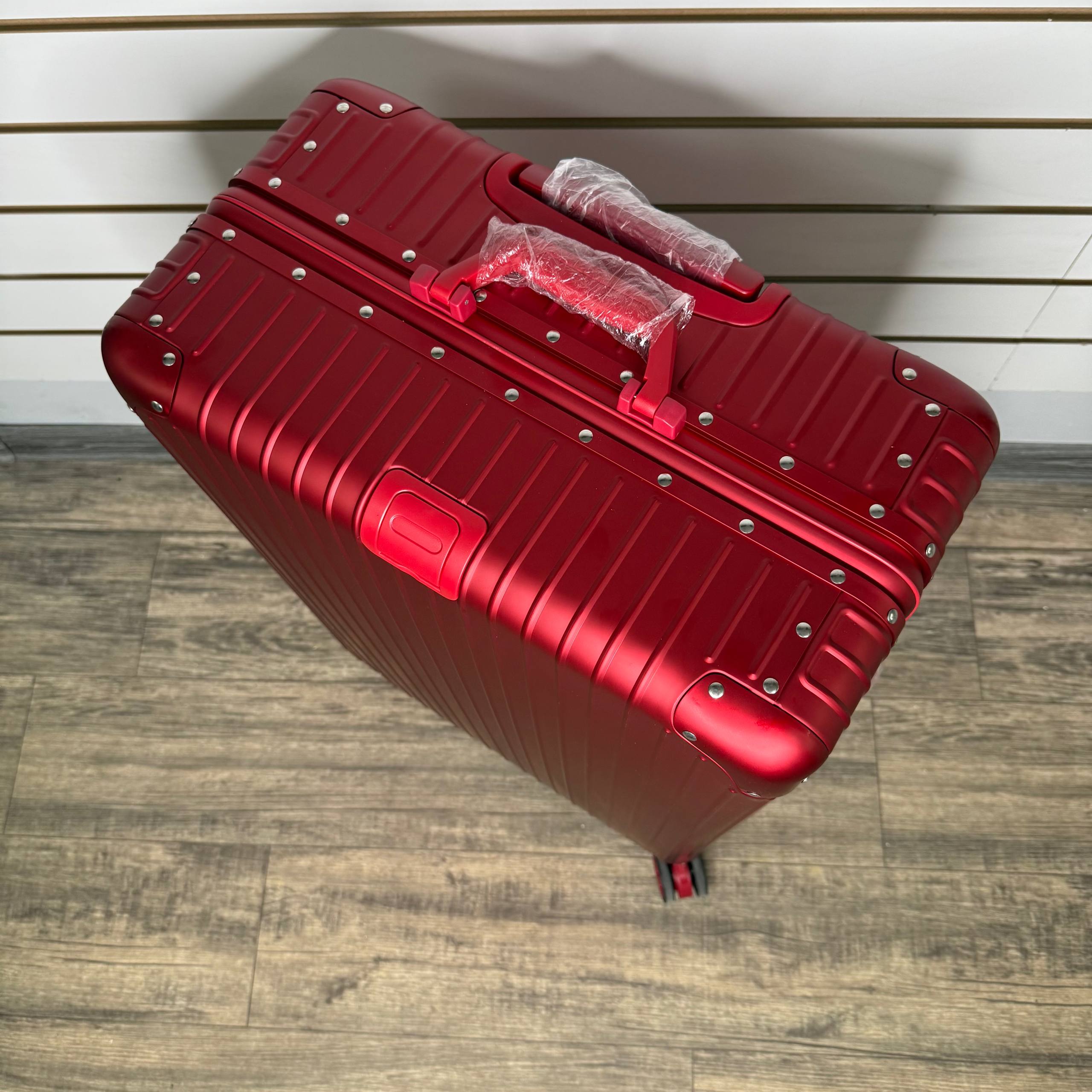 Чемодан алюминиевый L-XL