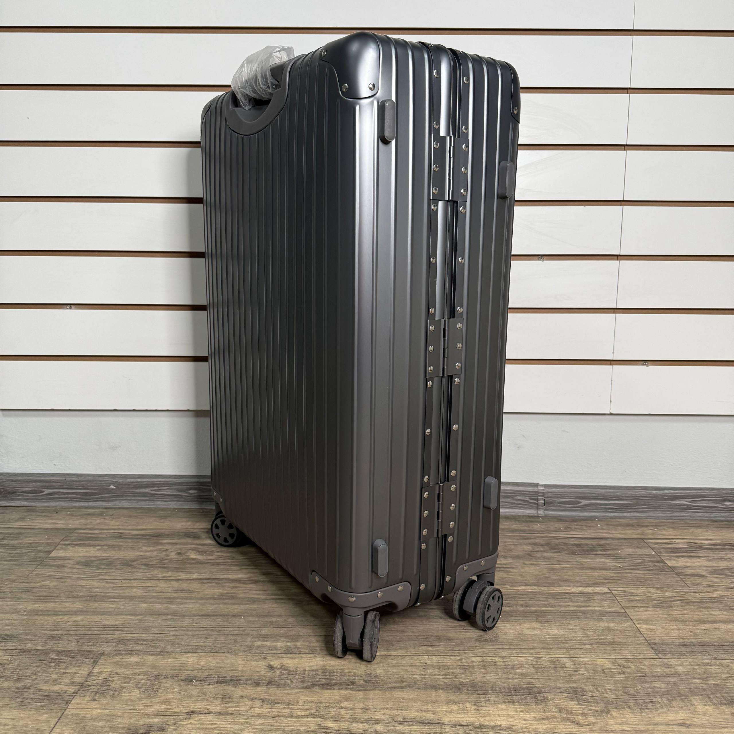 Чемодан алюминиевый L-XL - Серый