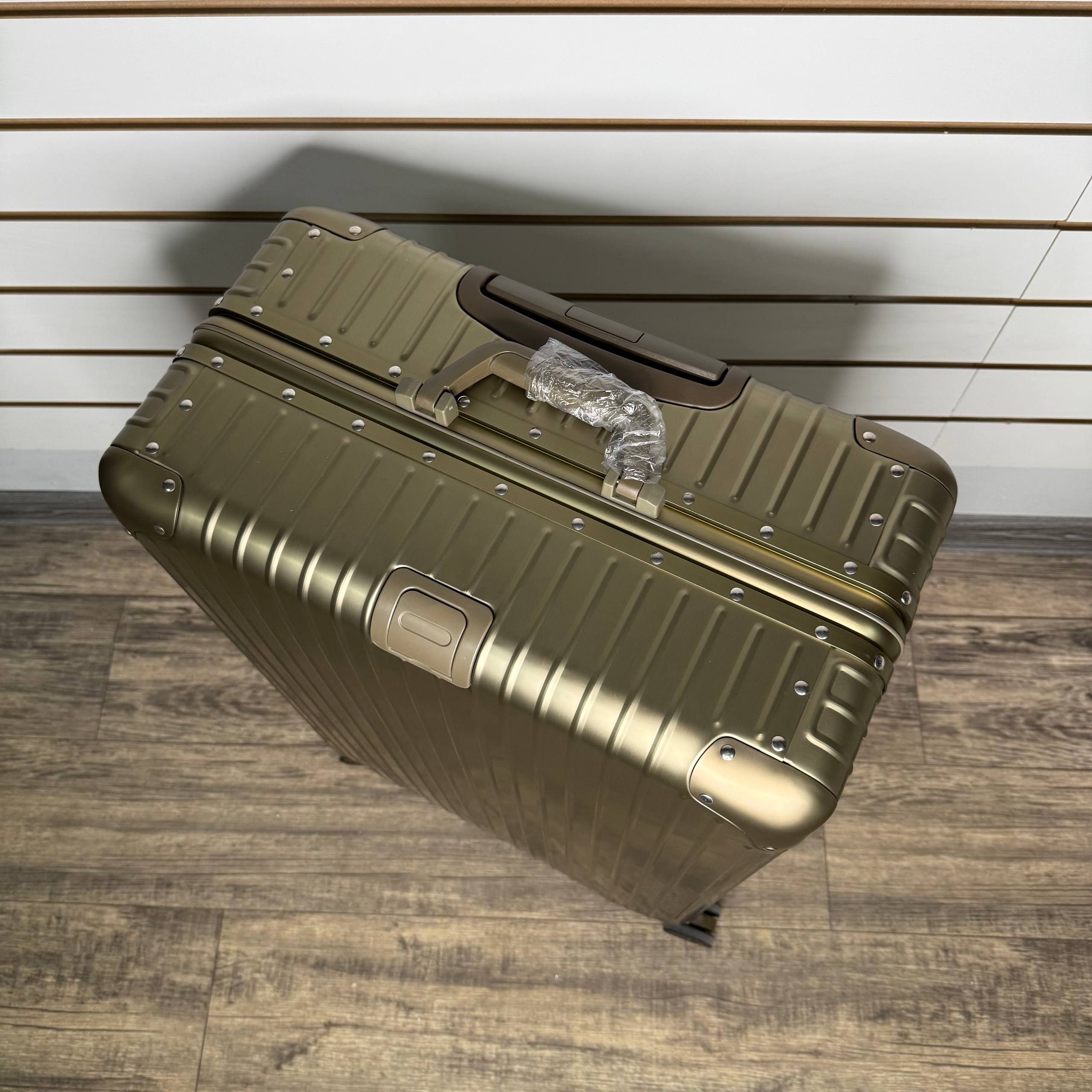 Чемодан алюминиевый L-XL - Бронзовый