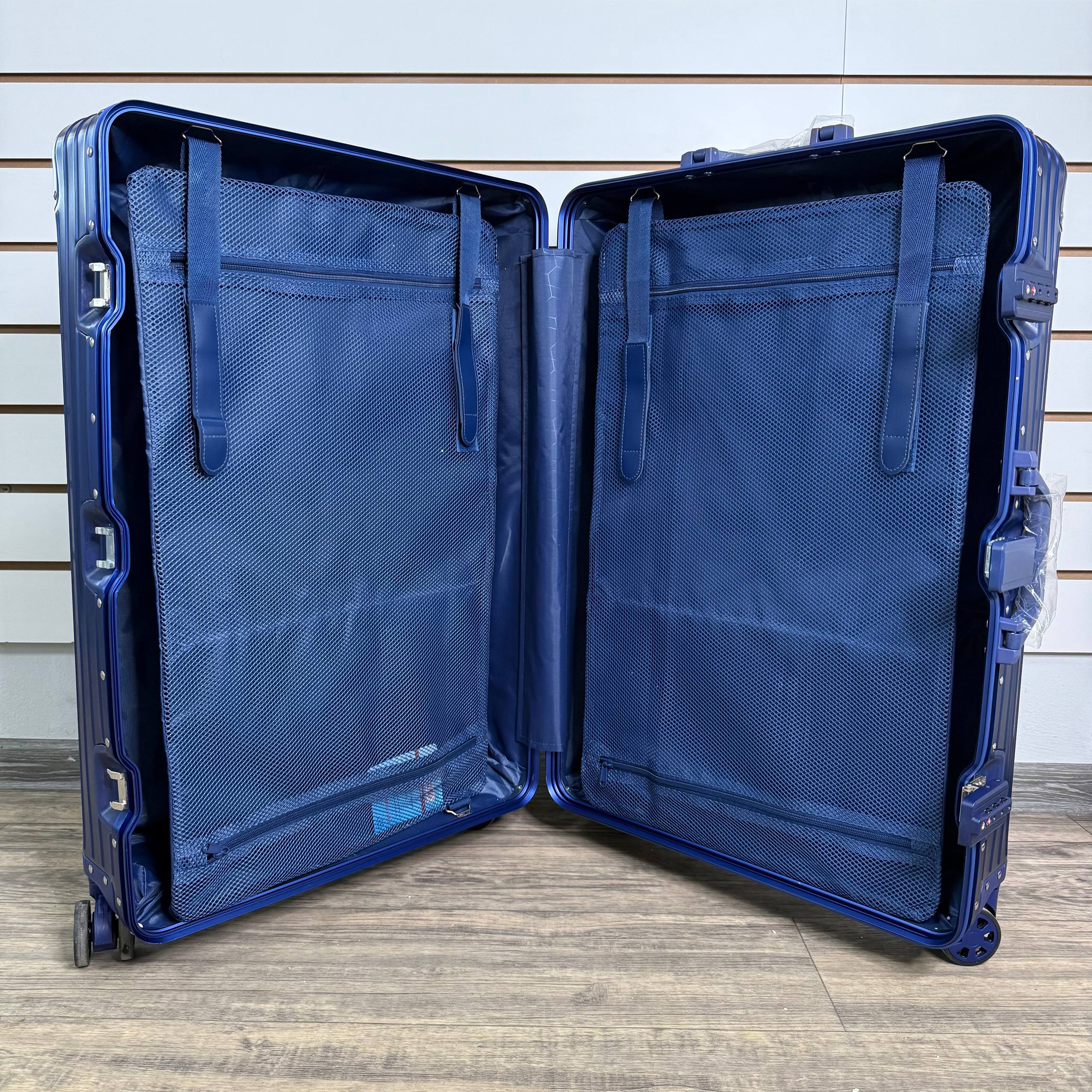 Чемодан алюминиевый L-XL - Синий