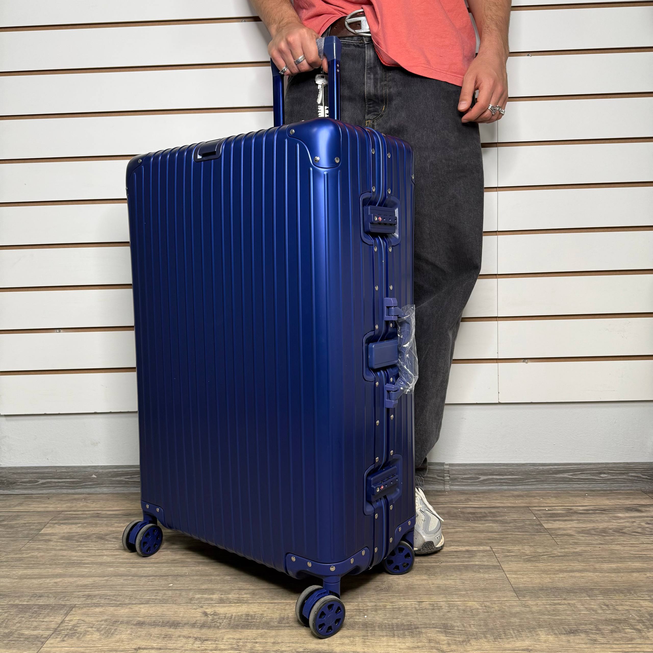 Чемодан алюминиевый L-XL - Синий