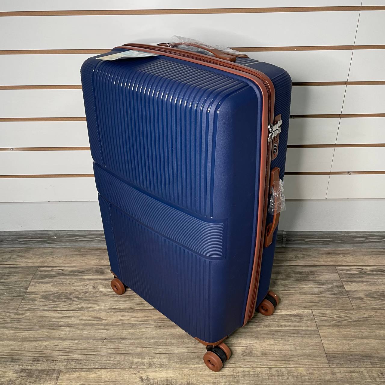 Чемодан полипропилен L - Синий