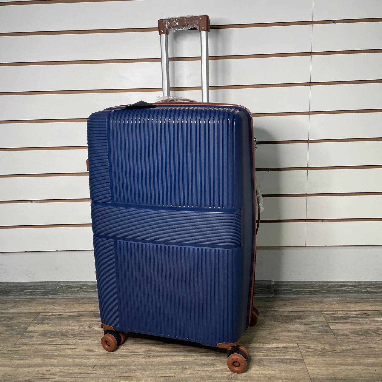 Чемодан полипропилен L - Синий