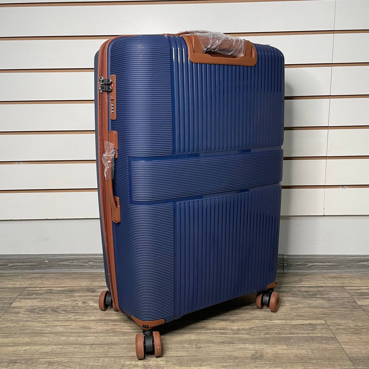 Чемодан полипропилен L - Синий