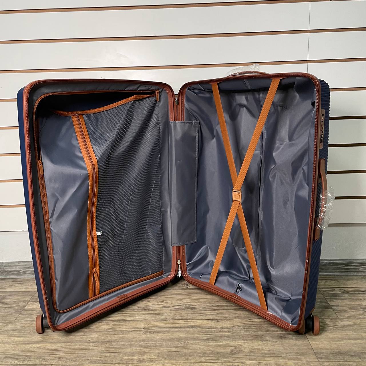 Чемодан полипропилен L - Синий