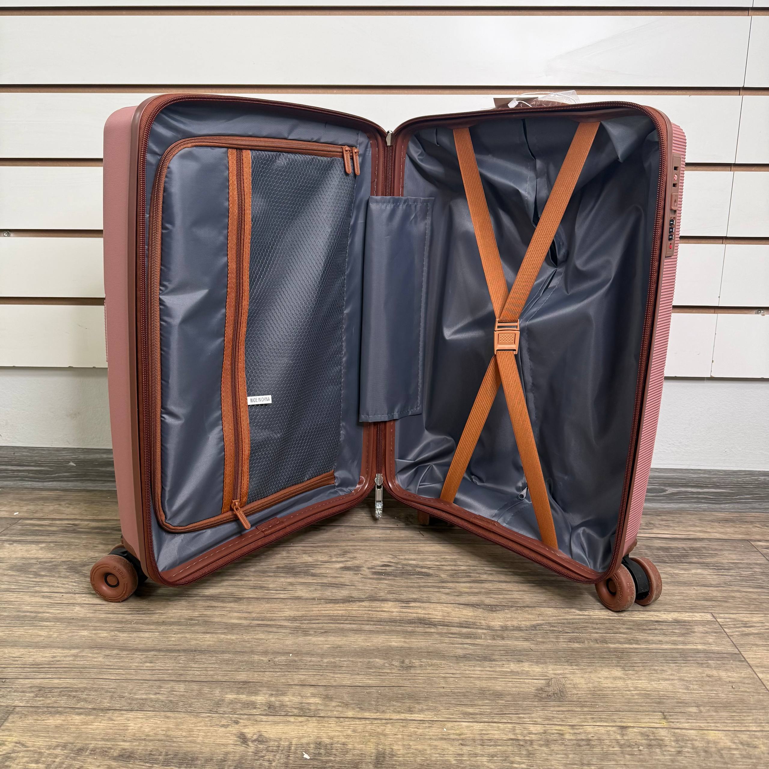 Чемодан полипропилен S - Нюдовый