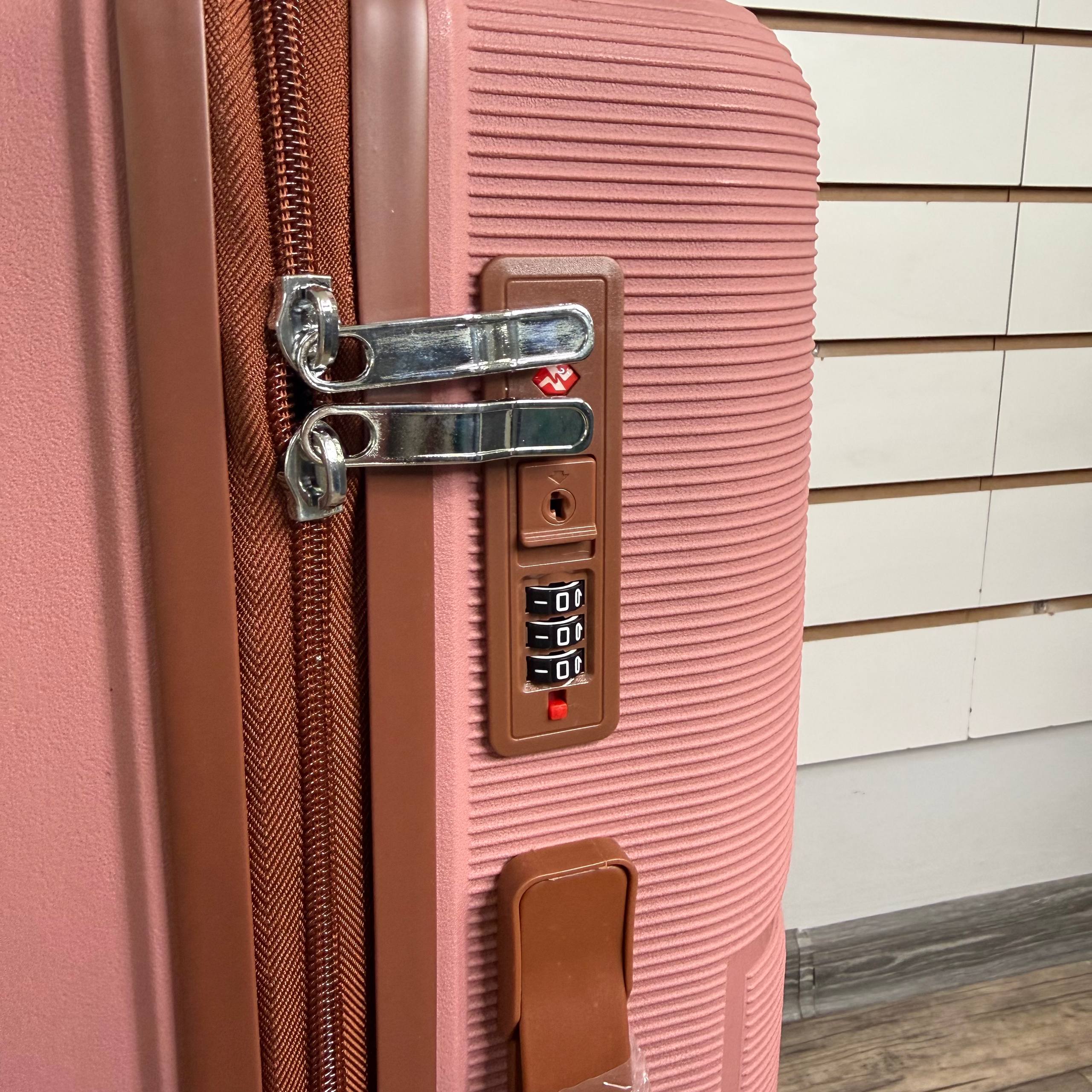 Чемодан полипропилен М - Нюдовый