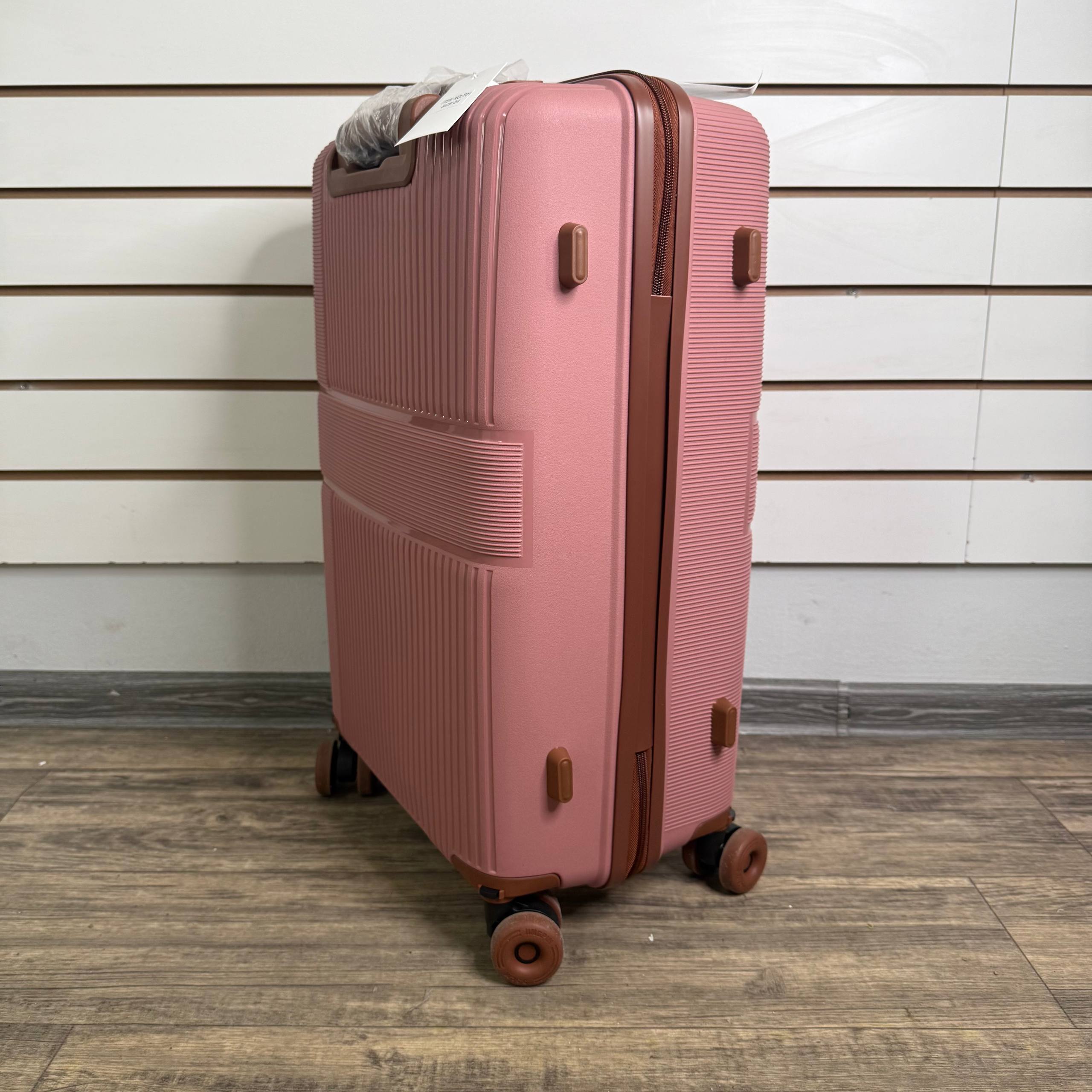 Чемодан полипропилен М - Нюдовый