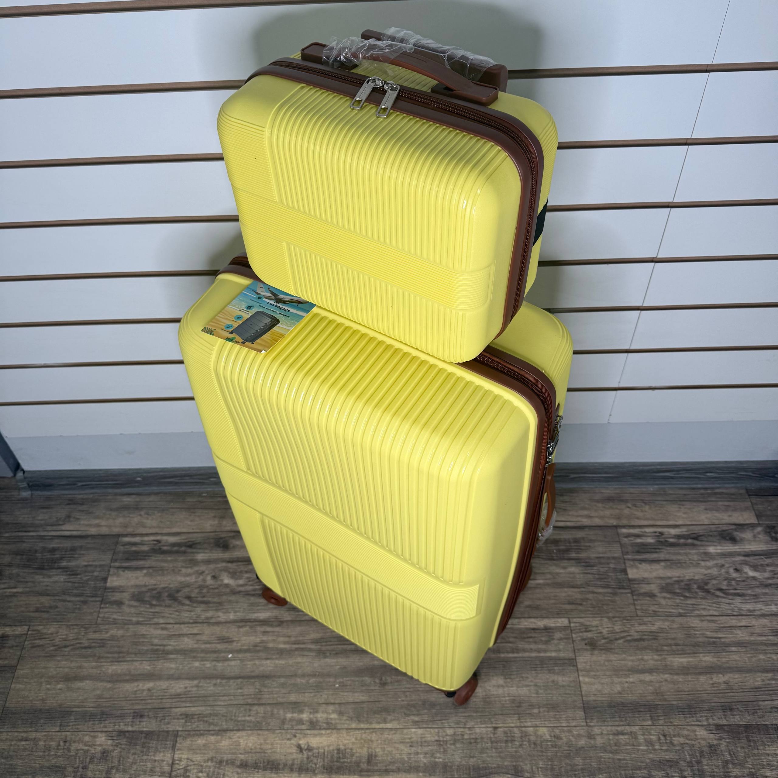 Чемодан полипропилен L - Желтый