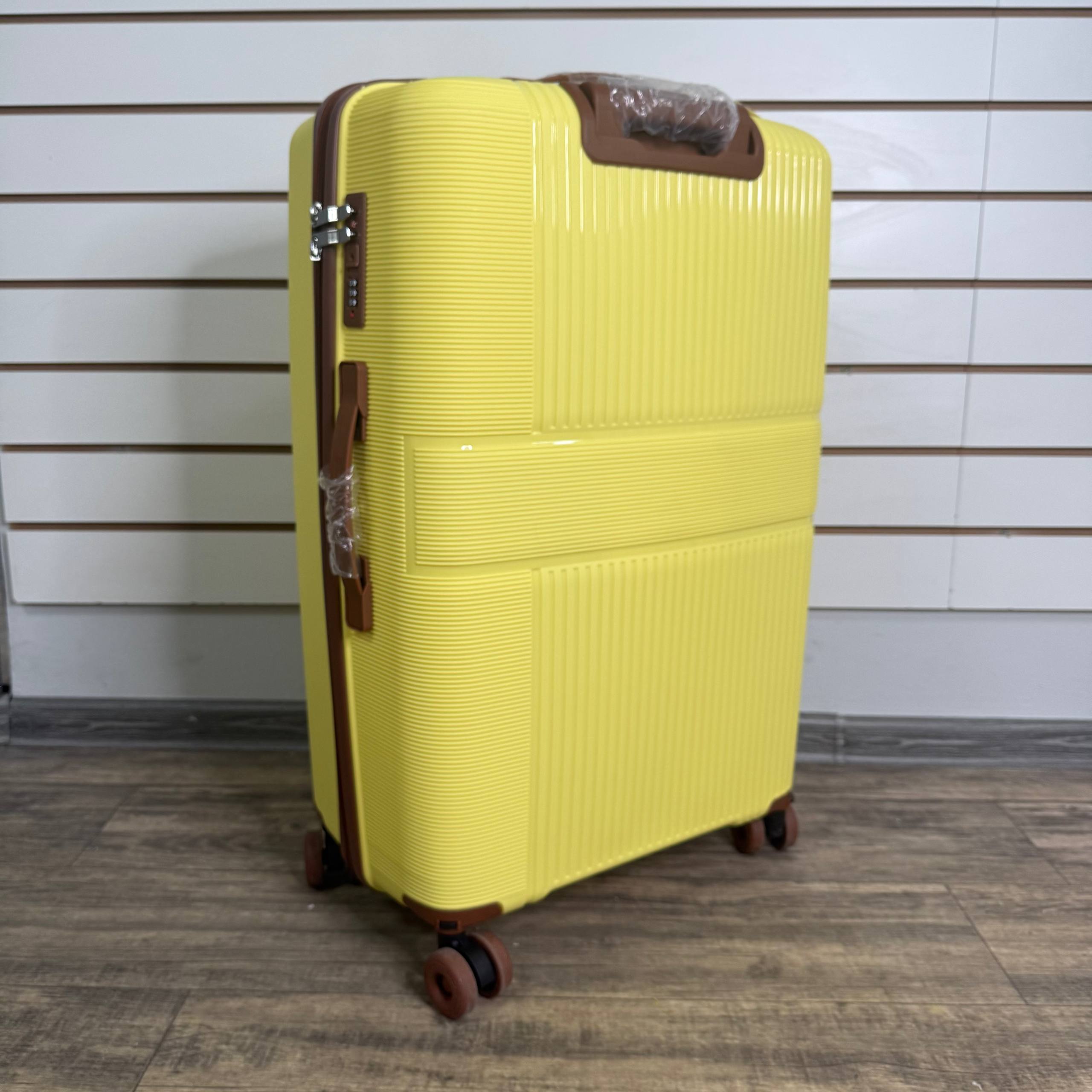 Чемодан полипропилен L - Желтый