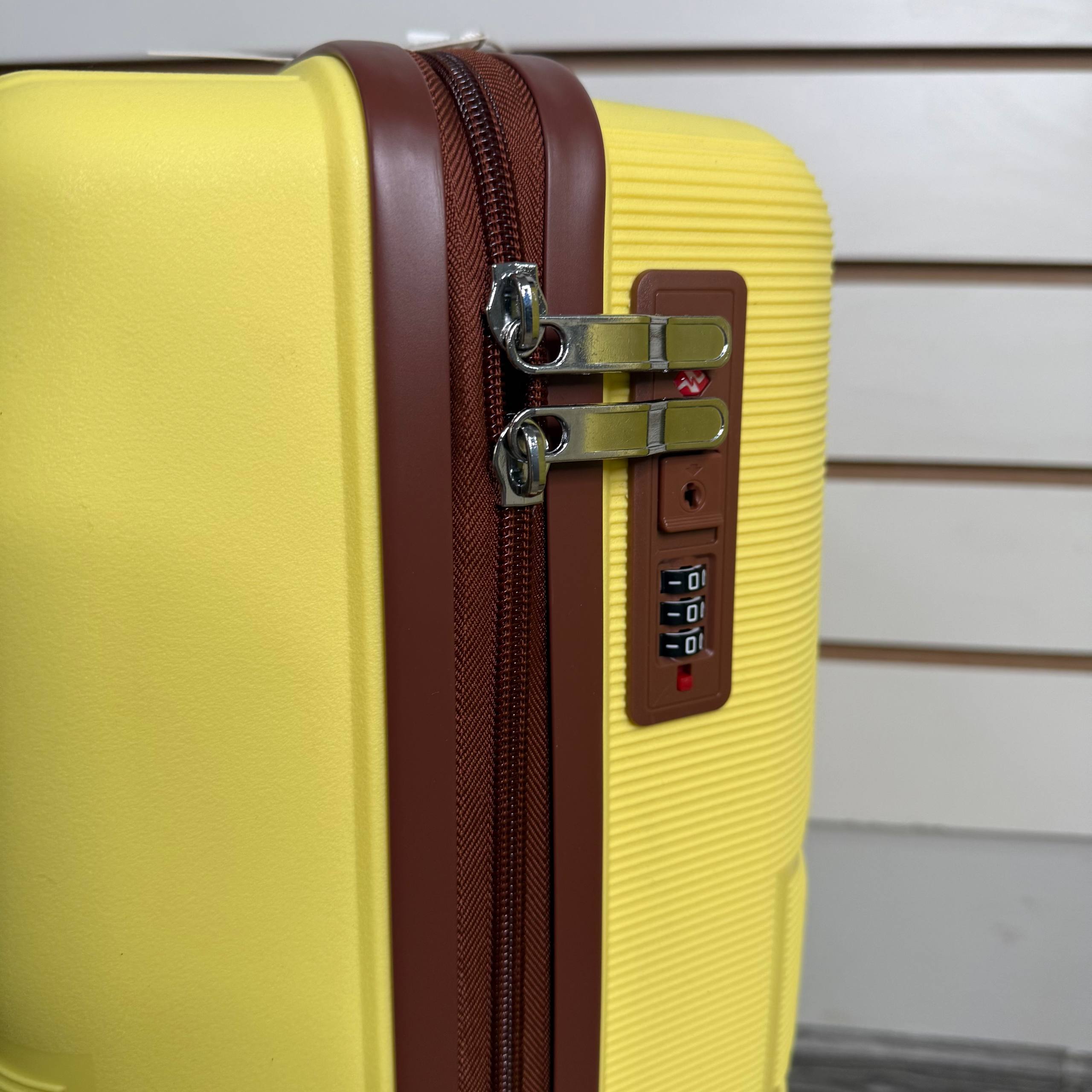 Чемодан полипропилен S - Желтый