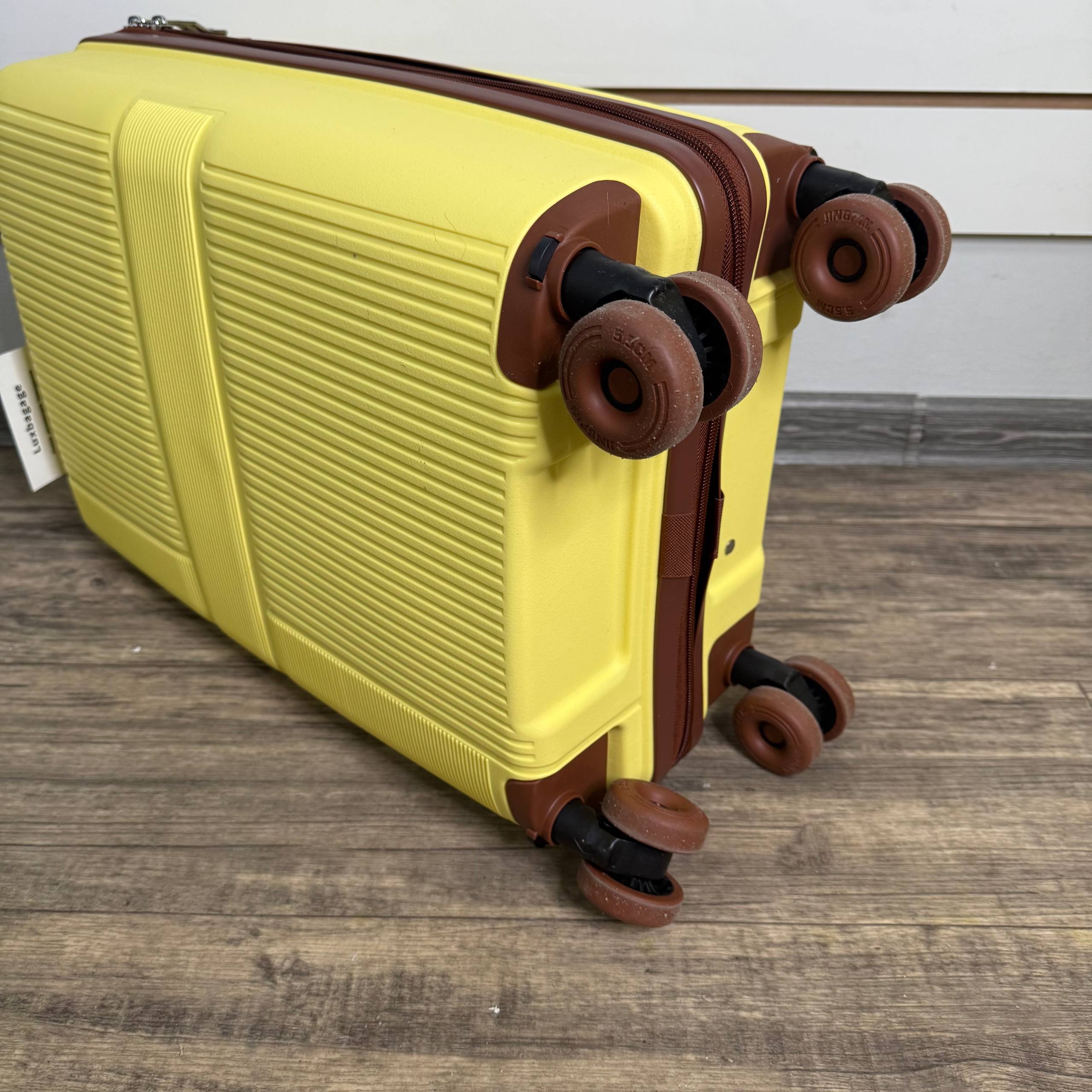 Чемодан полипропилен S - Желтый