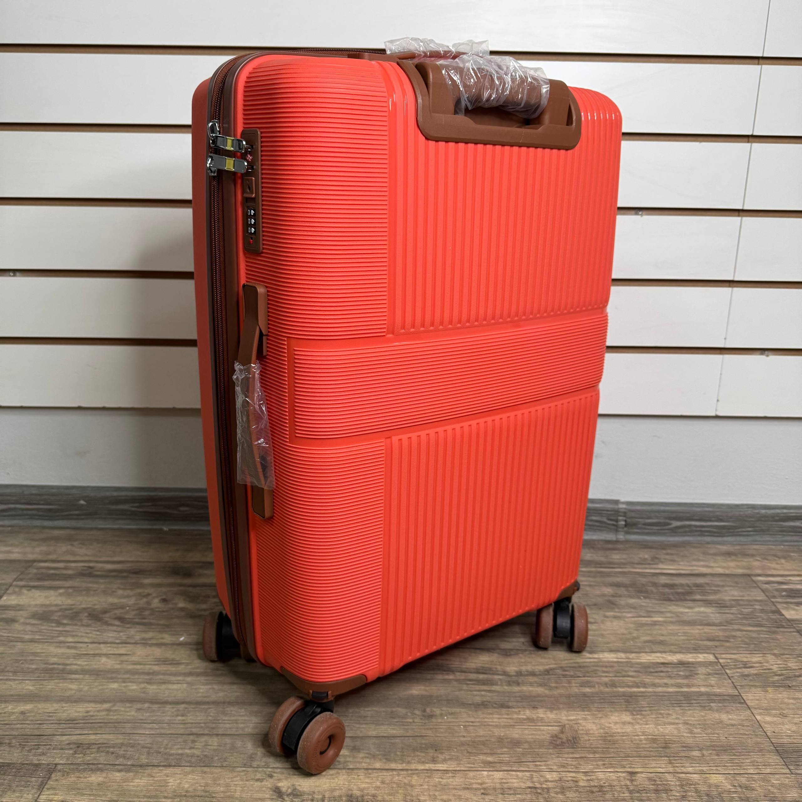 Чемодан полипропилен М - Оранжевый