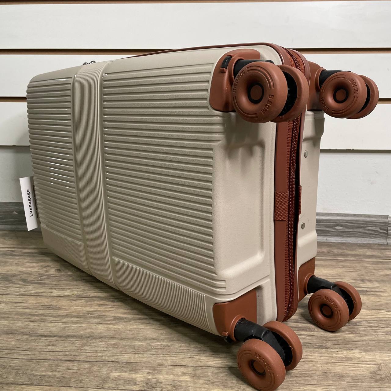 Чемодан полипропилен S - Бежевый