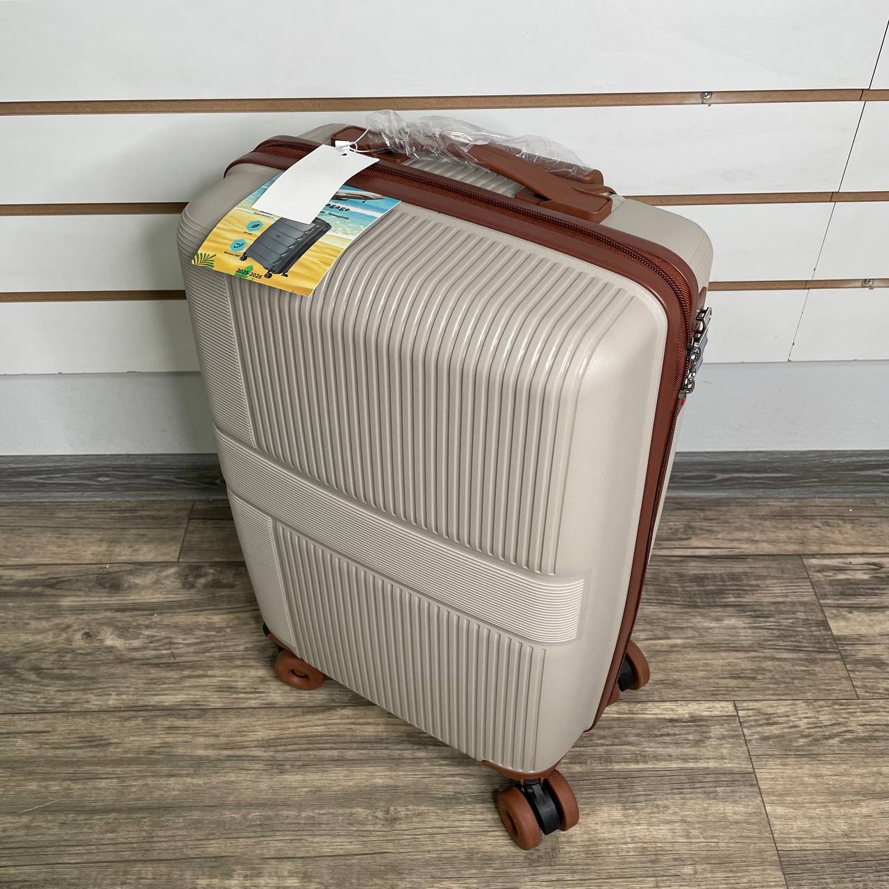 Чемодан полипропилен S - Бежевый