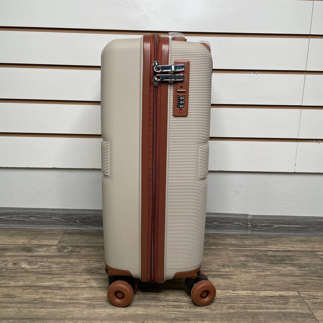 Чемодан полипропилен S - Бежевый