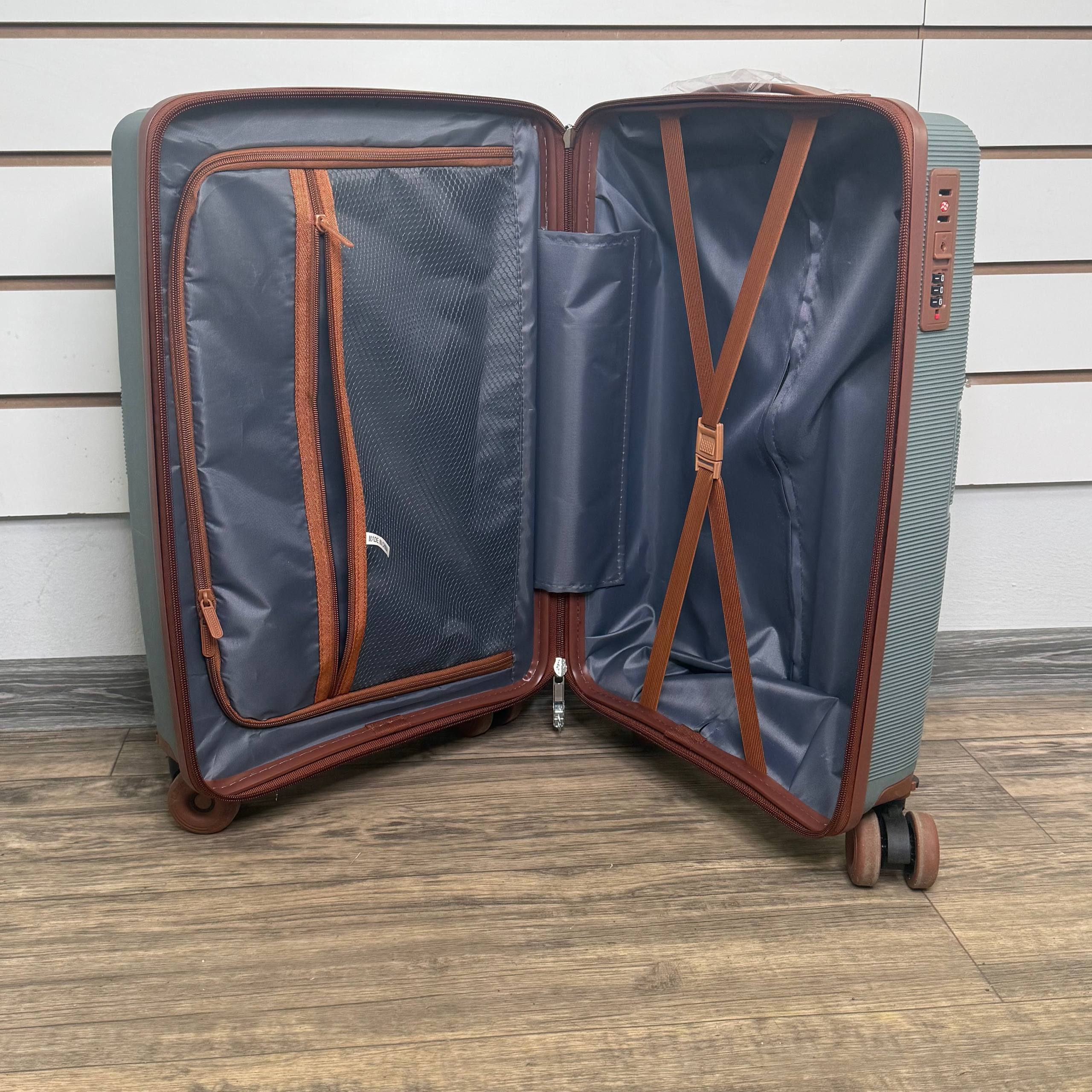 Чемодан полипропилен S - Светло-серый