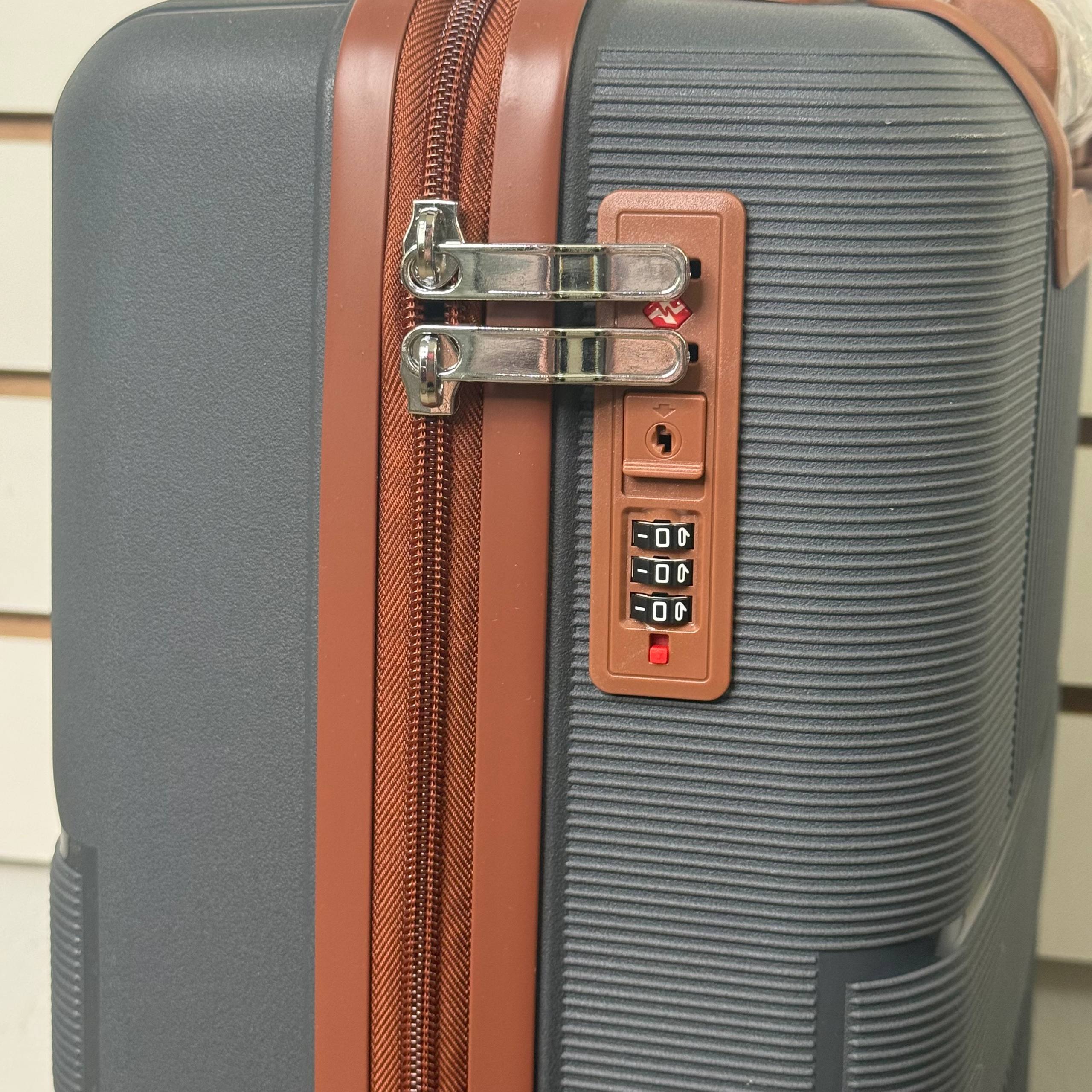 Чемодан полипропилен S- Темно-серый